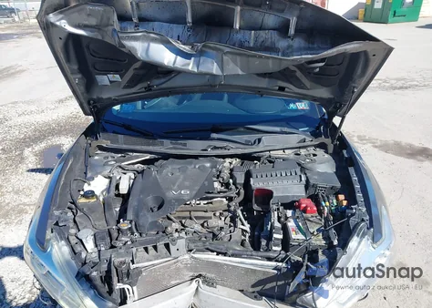 2017 Nissan Maxima 3.5 S z USA, uszkodzony, nr VIN 1N4AA6AP9HC443635